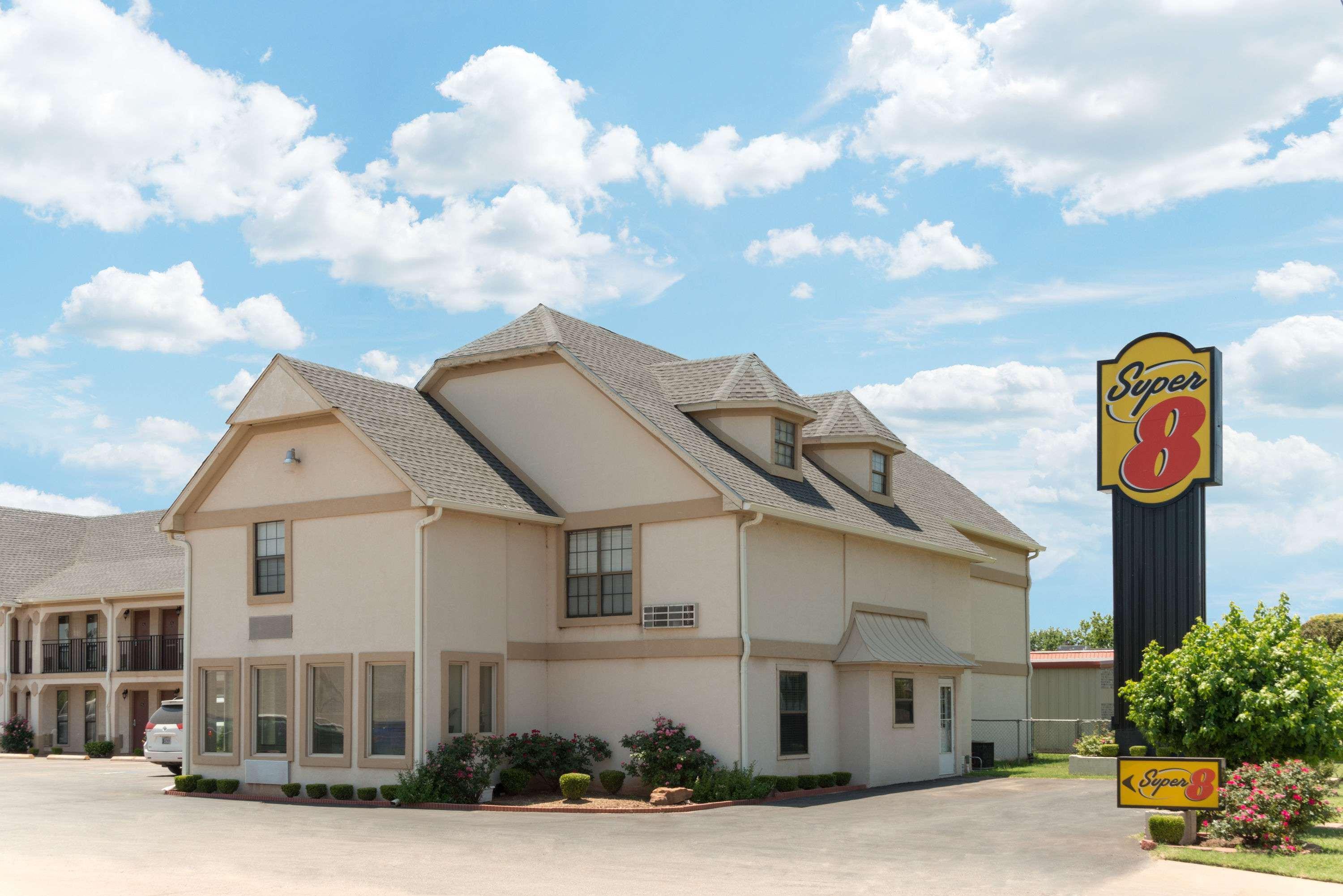 Super 8 By Wyndham Enid Ξενοδοχείο Εξωτερικό φωτογραφία